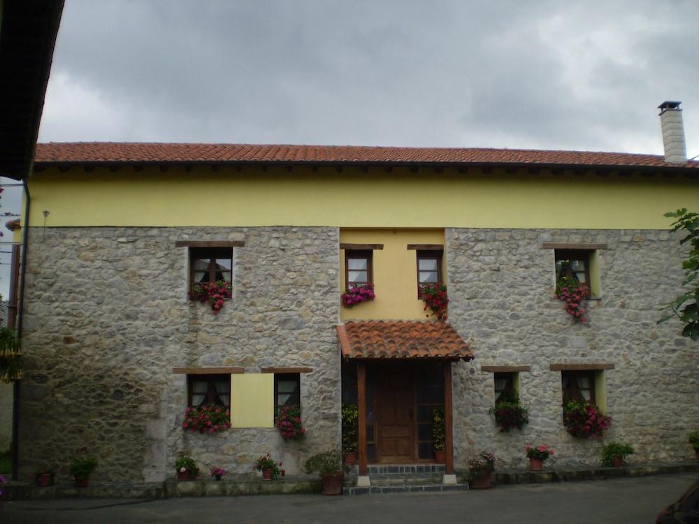 Casa De Aldea Ruiloba Hotel Camango ภายนอก รูปภาพ